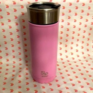 Swell 16oz thermo bottle.